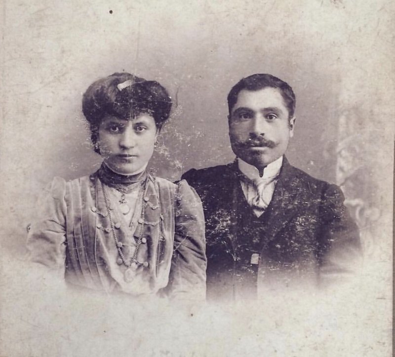 Anna y Yervand Akopian, Kars, circa 1910